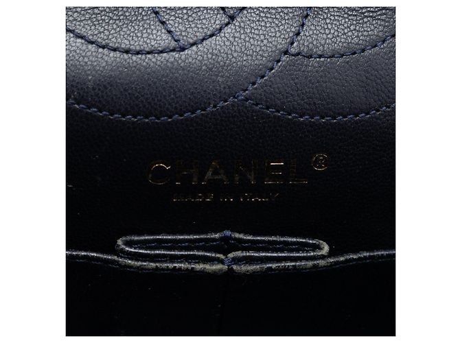 Borsa a tracolla Chanel Reissue 2.55 Double Flap 226 in pelle di vitello invecchiata trapuntata blu - vista 5