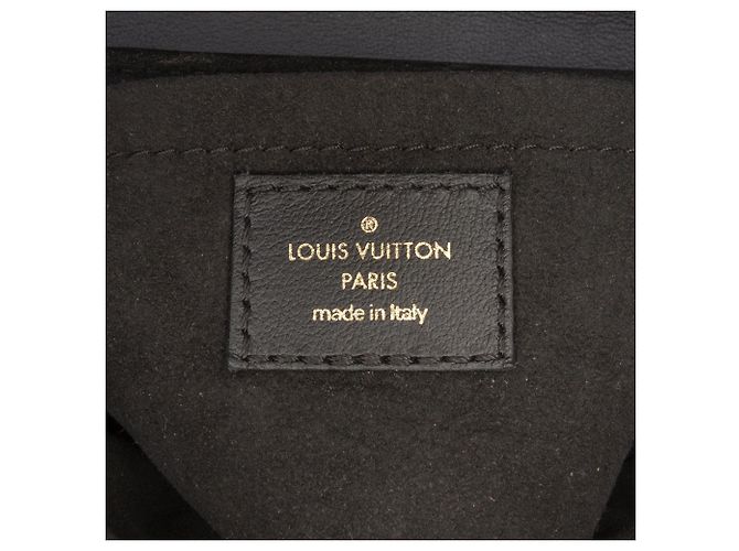 Borsa Louis Vuitton New Wave Chain Bag PM nera Nero - vista 5