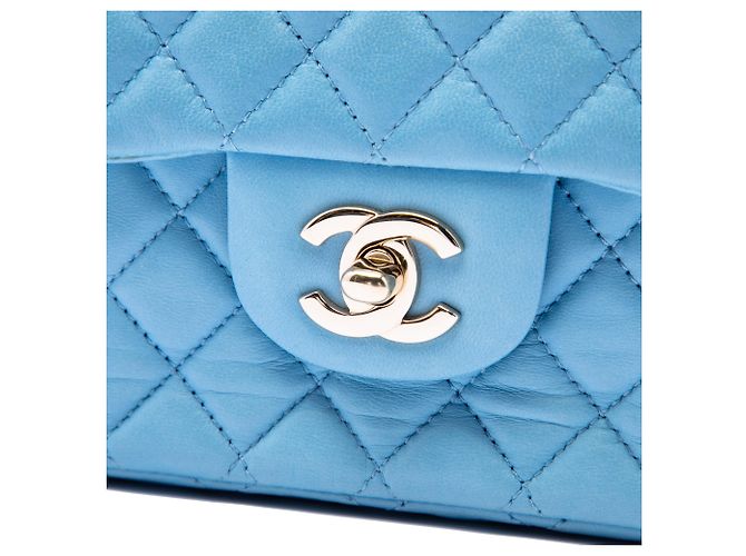 Borsa a tracolla Chanel Medium Classic Lambskin Blue con charm a cuore di San Valentino Single Flap - vista 5
