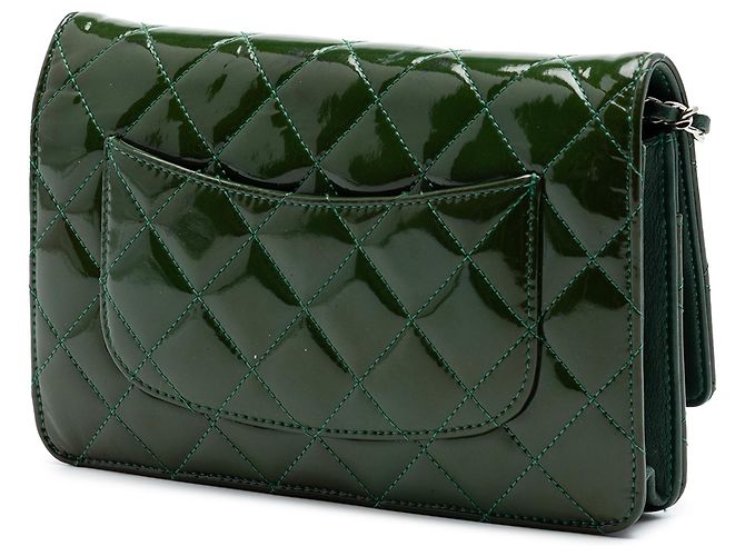 Wallet On Chain Borsa a tracolla con catena Chanel CC trapuntata in vernice verde - vista 2