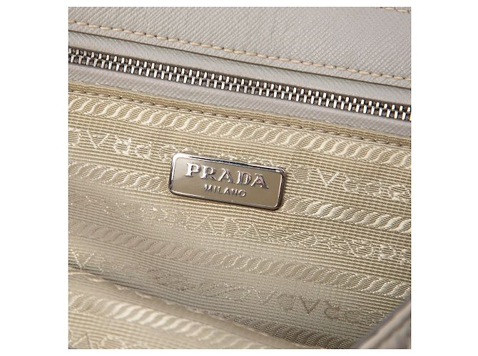 Beige Prada Impuntu Tessuto Chain Crossbody - vista 5