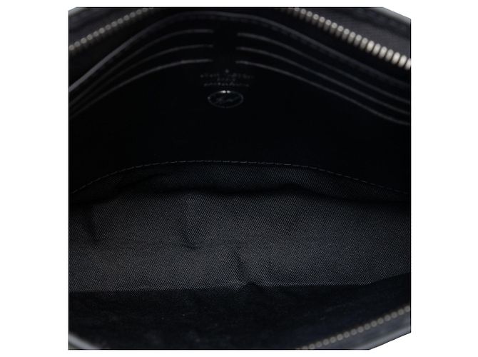 Pochette Voyage MM Fujiwara Monogram Eclipse Flash nera Louis Vuitton Clutch Bag Nero - vista 4