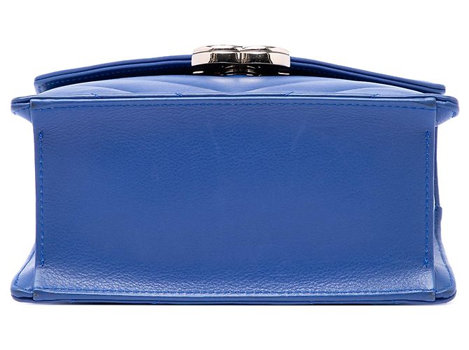 Chanel Small CC Chevron Umschlag-Crossbody-Tasche aus blauem Kalbsleder - Ansicht 3