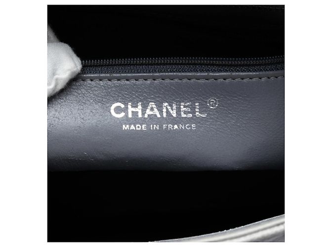 Tote Chanel Caviar Medallion Grigio - vista 5