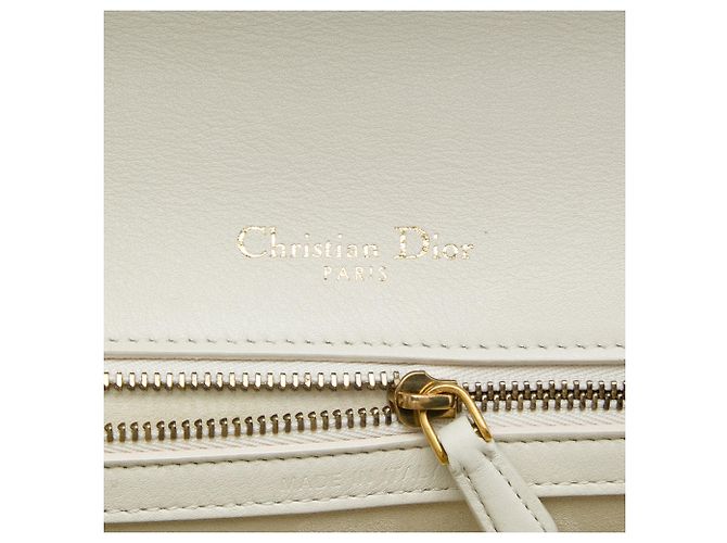 Borsa a tracolla Diorama in agnello borchiato bianco Dior Medium - vista 5