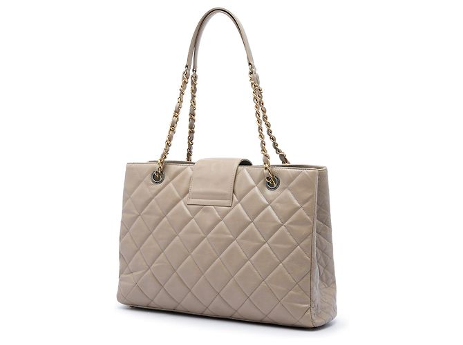 Tote Daily Walk em couro de vitelo glacê acolchoado bege Chanel - vista 2