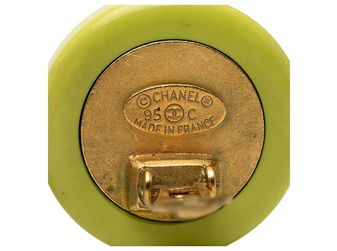 Orecchini a clip rotondi in resina Chanel CC verde - vista 3