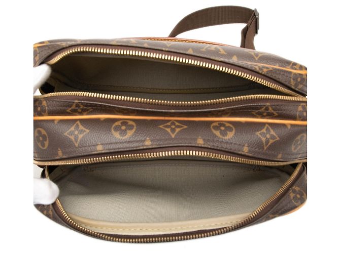 Borsa a tracolla Louis Vuitton Monogram Reporter PM marrone - vista 4