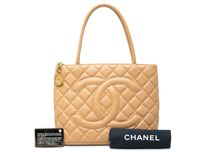 Tote Chanel Caviar Medallion beige - vista 8