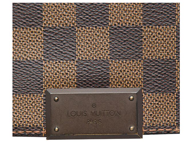 Borsa a tracolla Louis Vuitton District MM in Damier Ebene marrone - vista 5