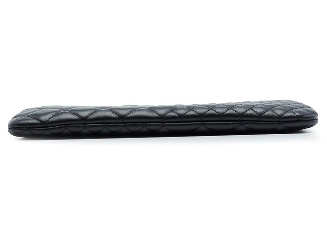 Clutch Chanel Medium Bi Quilted Lambskin O Case Black Nero - vista 3