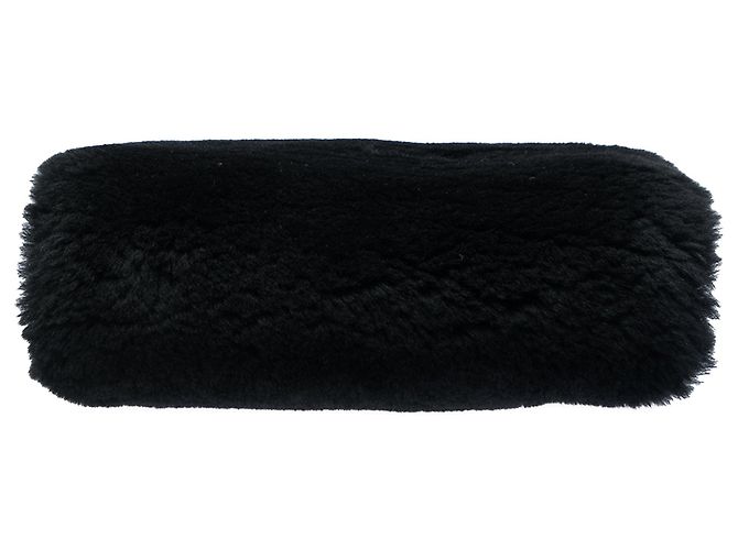 Borsa muffola Chanel CC in shearling nero - vista 3