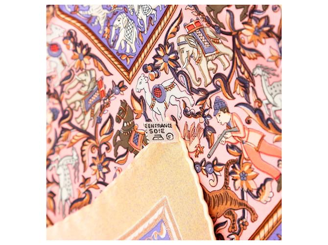 Sciarpa in seta Hermès Chasse en Inde 90 multicolore - vista 6