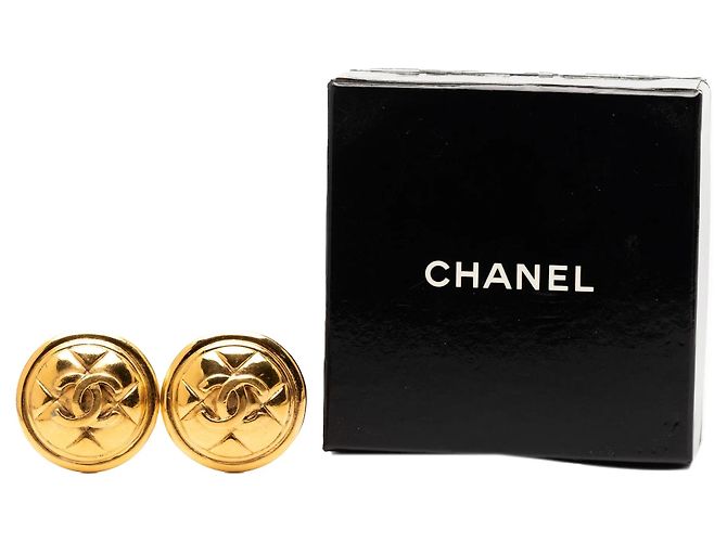 Orecchini a clip rotondi Chanel Gold Plated CC trapuntati Oro D'oro - vista 6