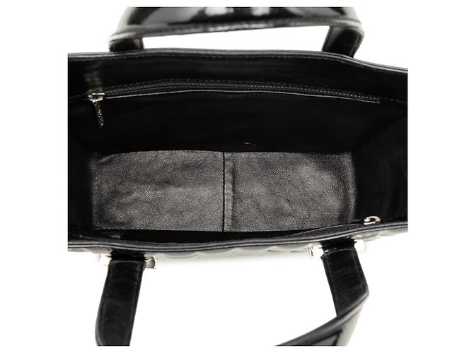 Tote Chanel CC Chocolate Bar in vernice nero - vista 4