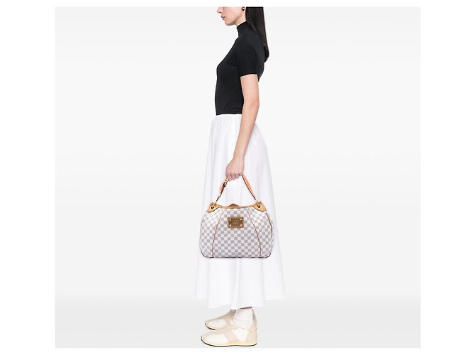Borsa a tracolla Louis Vuitton Damier Azur Galliera PM bianca Bianco - vista 6