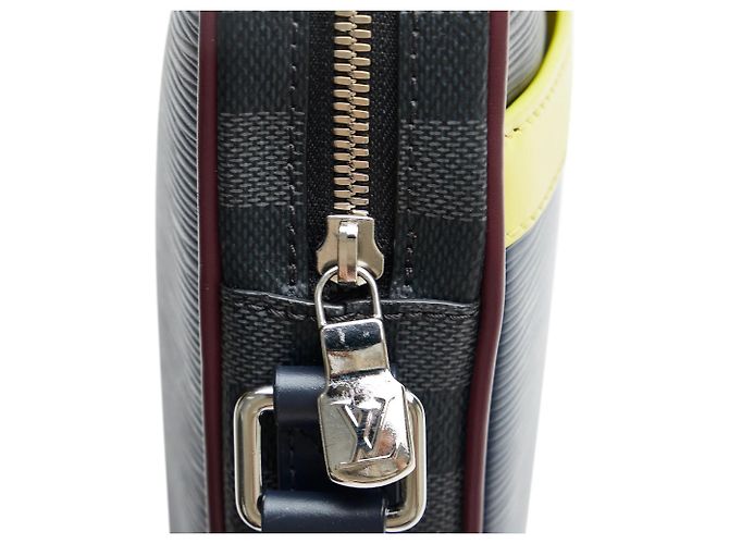 Borsa a tracolla sottile Louis Vuitton Epi Damier Graphite nera Nero - vista 8