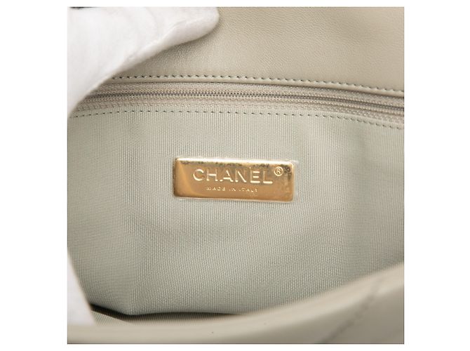 Borsa Chanel Maxi Lambskin 19 Flap Grigia Grigio - vista 5