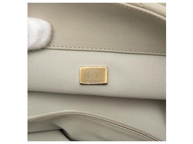 Borsa Chanel Maxi Lambskin 19 Flap Grigia Grigio - vista 6