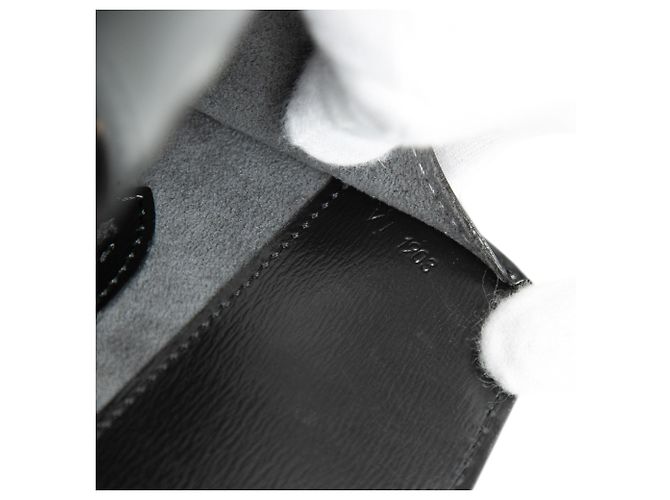 Borsa a tracolla Louis Vuitton Epi Cluny nera Nero - vista 6