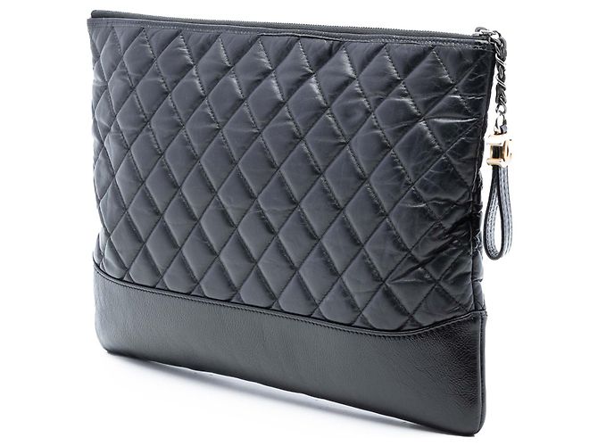 Clutch Chanel Gabrielle O Case in pelle di vitello invecchiata nera Large Nero - vista 2