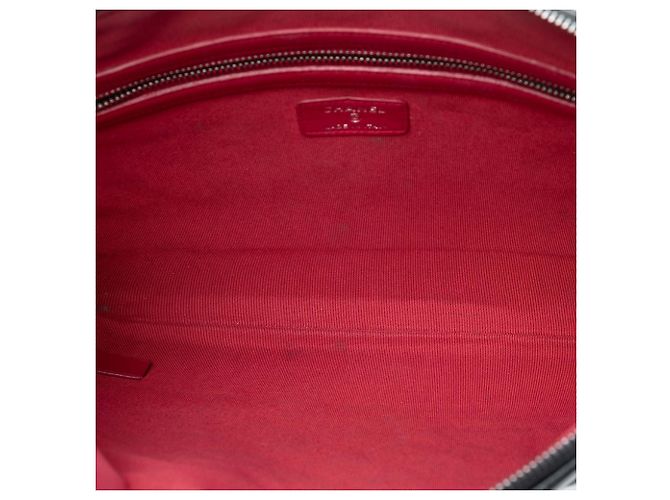 Clutch Chanel Gabrielle O Case in pelle di vitello invecchiata nera Large Nero - vista 4