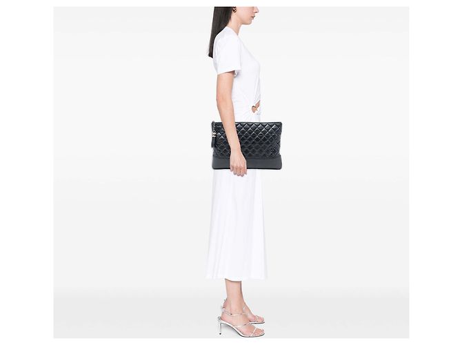 Clutch Chanel Gabrielle O Case in pelle di vitello invecchiata nera Large Nero - vista 8