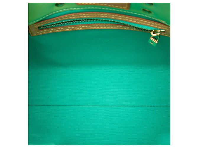 Borsa Louis Vuitton Monogram Vernis Reade PM verde - vista 4