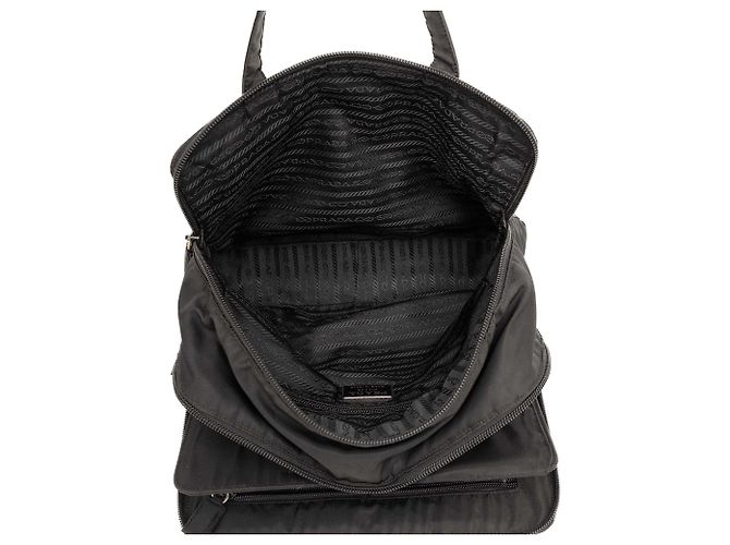 Schwarze Prada Tessuto Handtasche - Ansicht 4