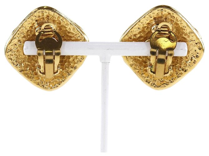 Brincos de pressão Chanel CC banhados a ouro em formato de diamante Dourado - vista 2
