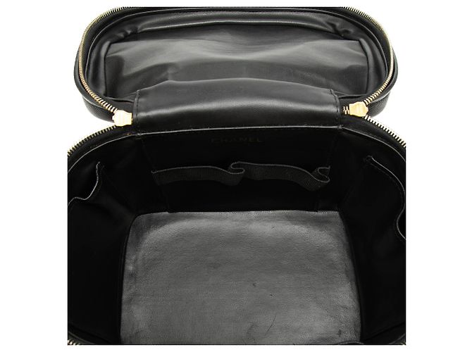 Vanity Beauty case Chanel CC Caviar nero - vista 4