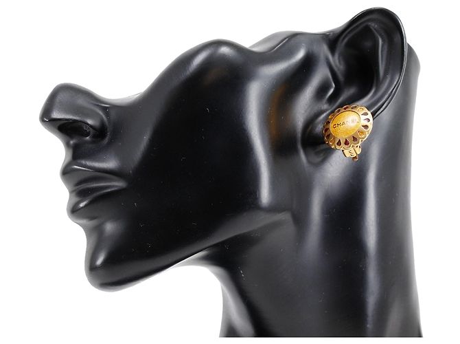 Orecchini a clip Chanel CC fiore placcati oro D'oro - vista 6