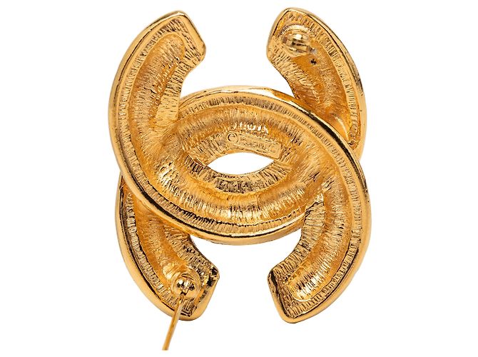 Spilla Chanel CC trapuntata placcata oro D'oro - vista 3