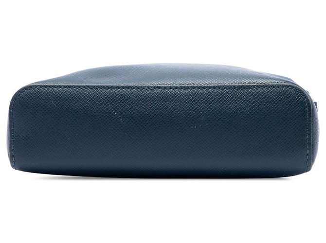 Borsa a tracolla Louis Vuitton Taiga Anton blu - vista 3