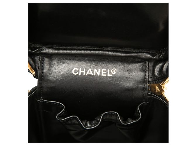 Vanity Beauty case in agnello Chanel CC nero - vista 5