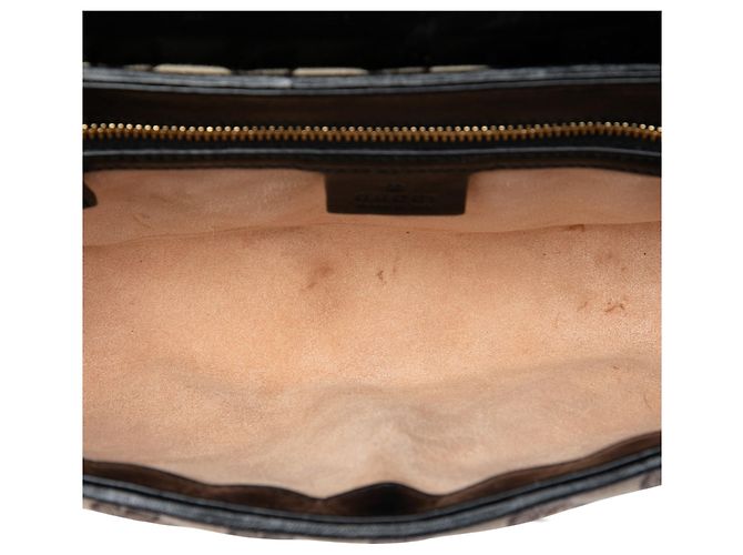 Borsa a tracolla Gucci Medium GG Marmont Matelasse Diagonal GG Canvas Beige - vista 4