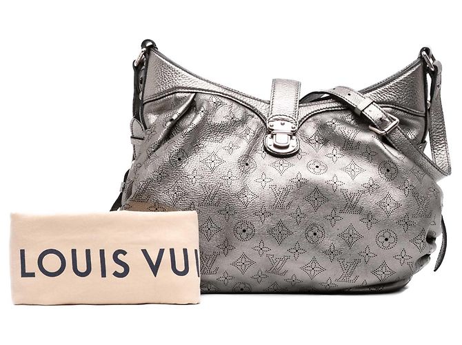 Borsa a tracolla Louis Vuitton Monogram Mahina XS argento - vista 7