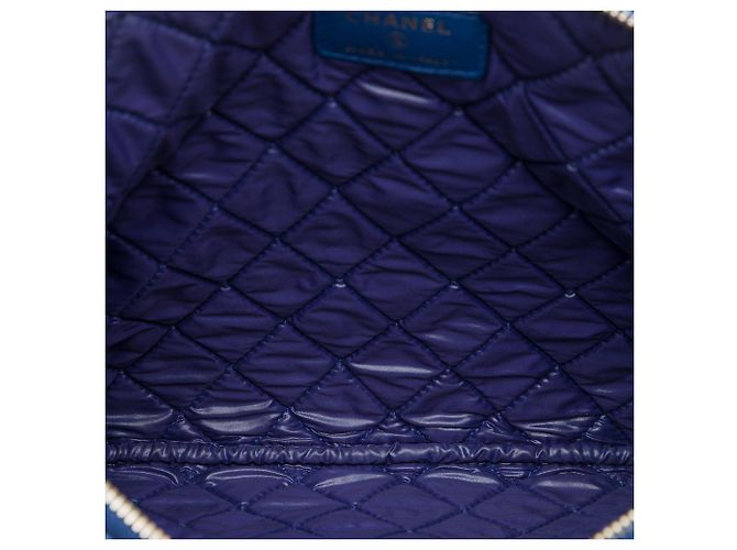 Clutch Chanel Medium Bi Quilted Lambskin O Case Blu - vista 4