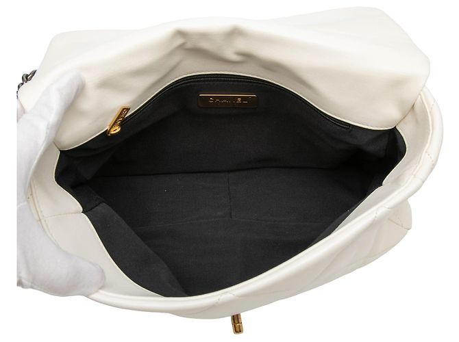 Borsa Chanel Large 19 in agnello bianco - vista 4