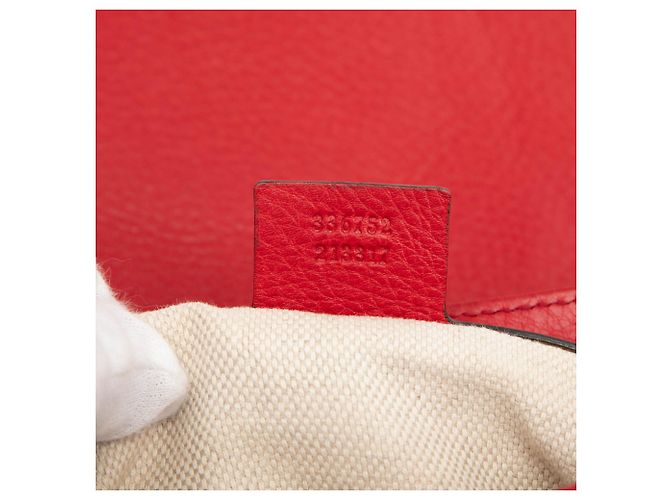 Borsa a tracolla Gucci Soho Medium in pelle rossa con catena Rosso - vista 6
