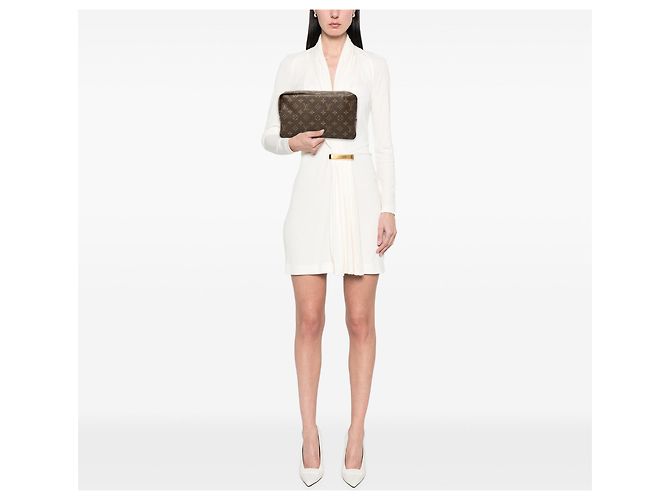 Pochette de toilette Louis Vuitton Monogram marron 28 Clutch Bag - vue 6
