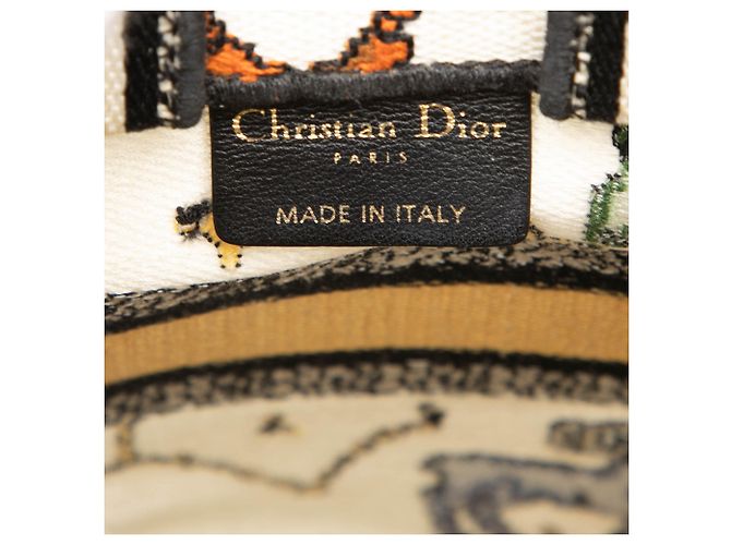Borsa Dior Mini Embroidered Canvas Pixel Zodiac Vertical Book Tote bianca Bianco - vista 5