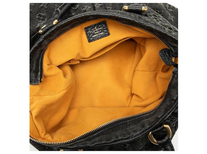 Borsa Louis Vuitton Monogram Denim Neo Cabby GM nera Nero - vista 4