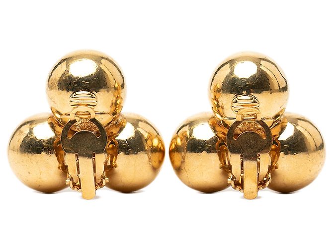Orecchini a clip Chanel CC sfere placcate oro D'oro - vista 2