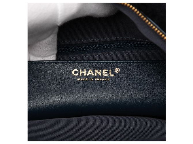 Borsa bowling Chanel Coco Neigh Large in shearling trapuntato blu - vista 5