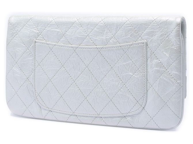 Clutch 31 in pelle di vitello invecchiata iridescente bianca Chanel Bianco - vista 2