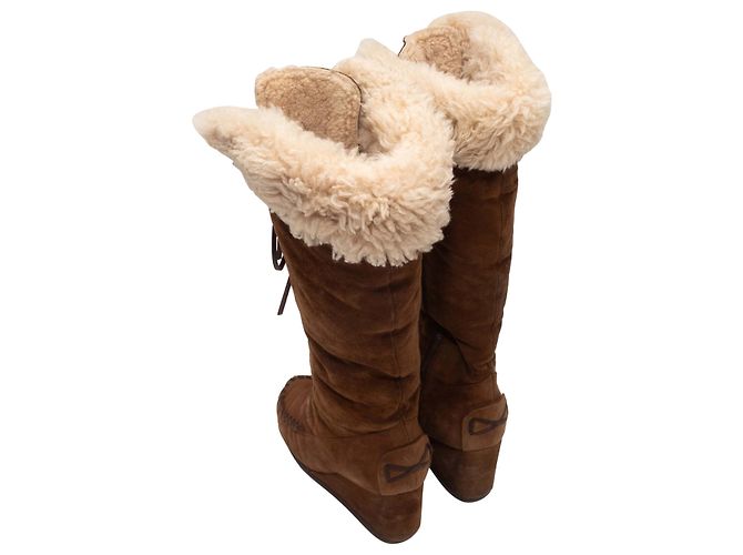 Botas altas de shearling con cuña marrón Miu Miu Talla 37.5 Castaño - vista 3