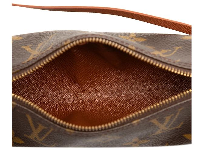 Borsa Louis Vuitton Monogram Papillon Pochette marrone - vista 4