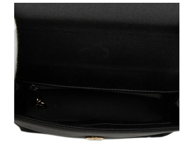 Mini borsa a tracolla Chanel Black Satin con perline Nero - vista 4