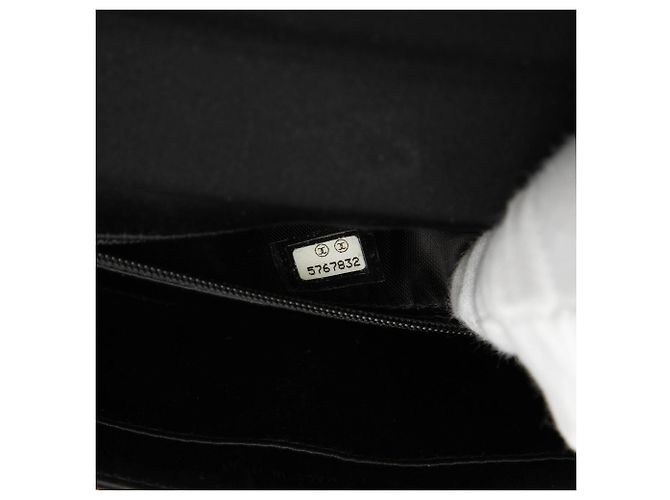 Mini borsa a tracolla Chanel Black Satin con perline Nero - vista 6